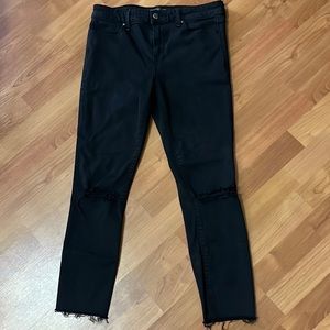 Abercrombie & Fitch distressed cropped skinny jeans